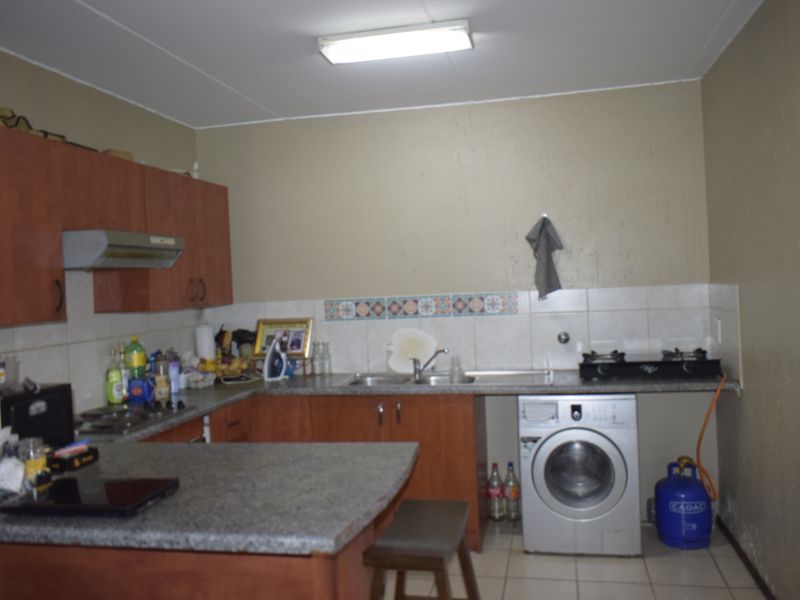 Ground unit with 2 bedroom for sale in Comet. - Photo 7