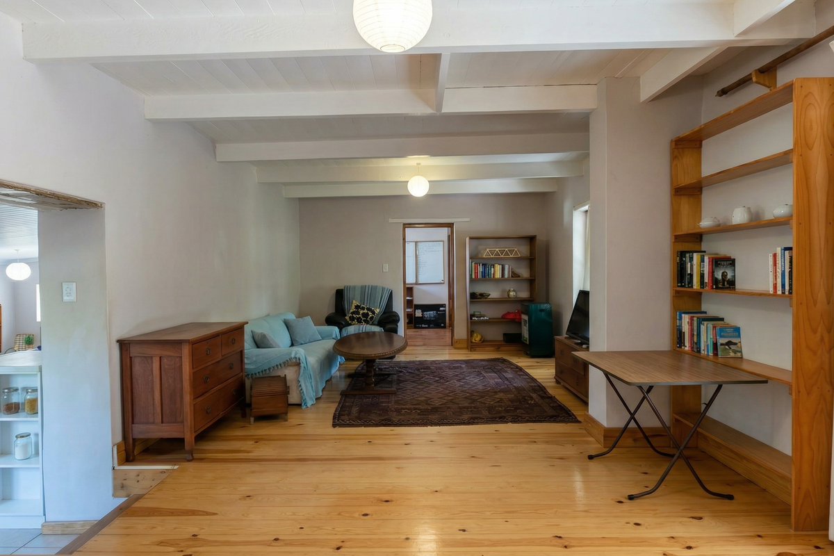 Historic Charm Meets Comfort – 2-Bedroom Cottage in Swellendam - Photo 5