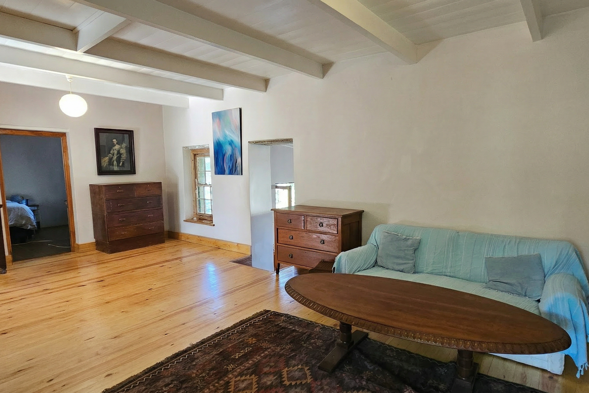 Historic Charm Meets Comfort – 2-Bedroom Cottage in Swellendam - Photo 4