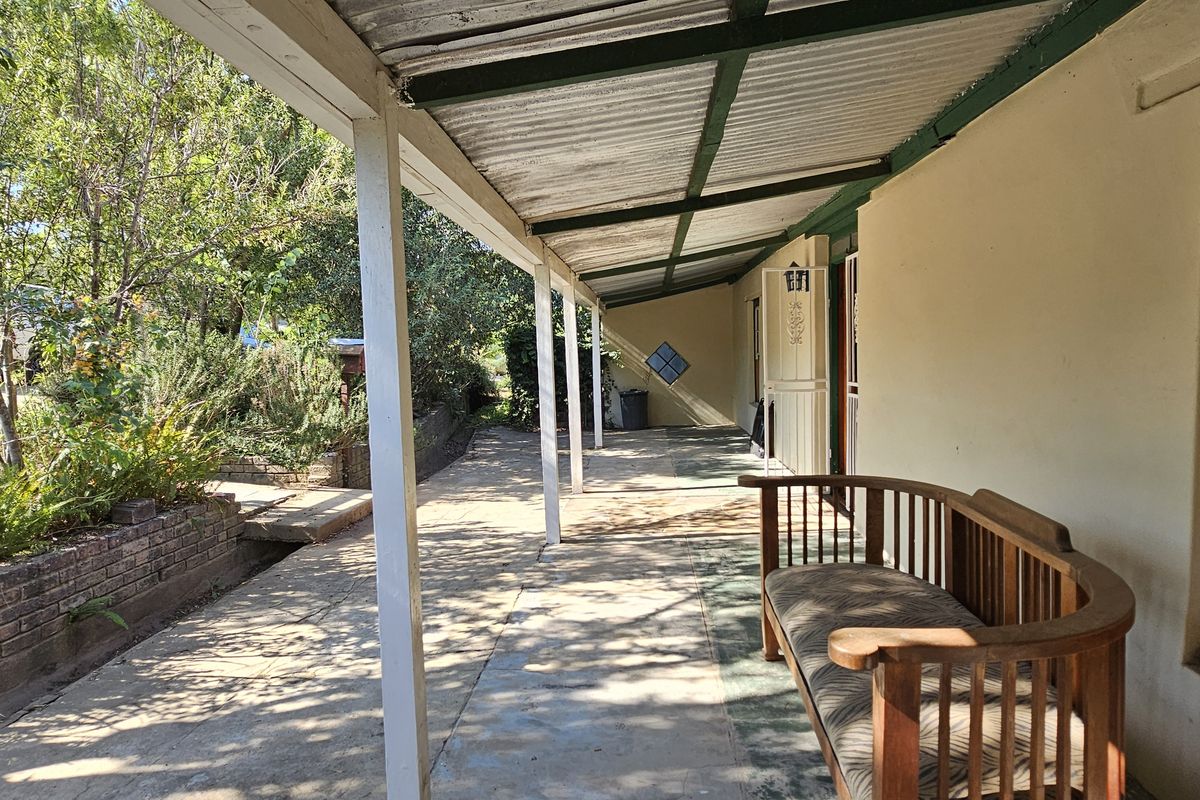 Historic Charm Meets Comfort – 2-Bedroom Cottage in Swellendam - Photo 2