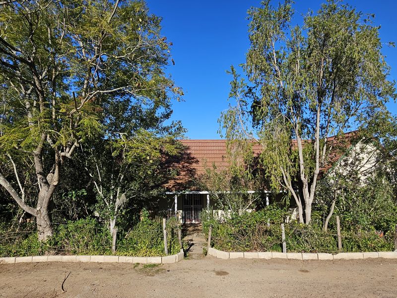 Historic Charm Meets Comfort – 2-Bedroom Cottage in Swellendam