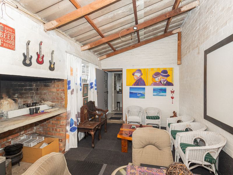 Three bedroom House for Sale Oakdale - Photo 8