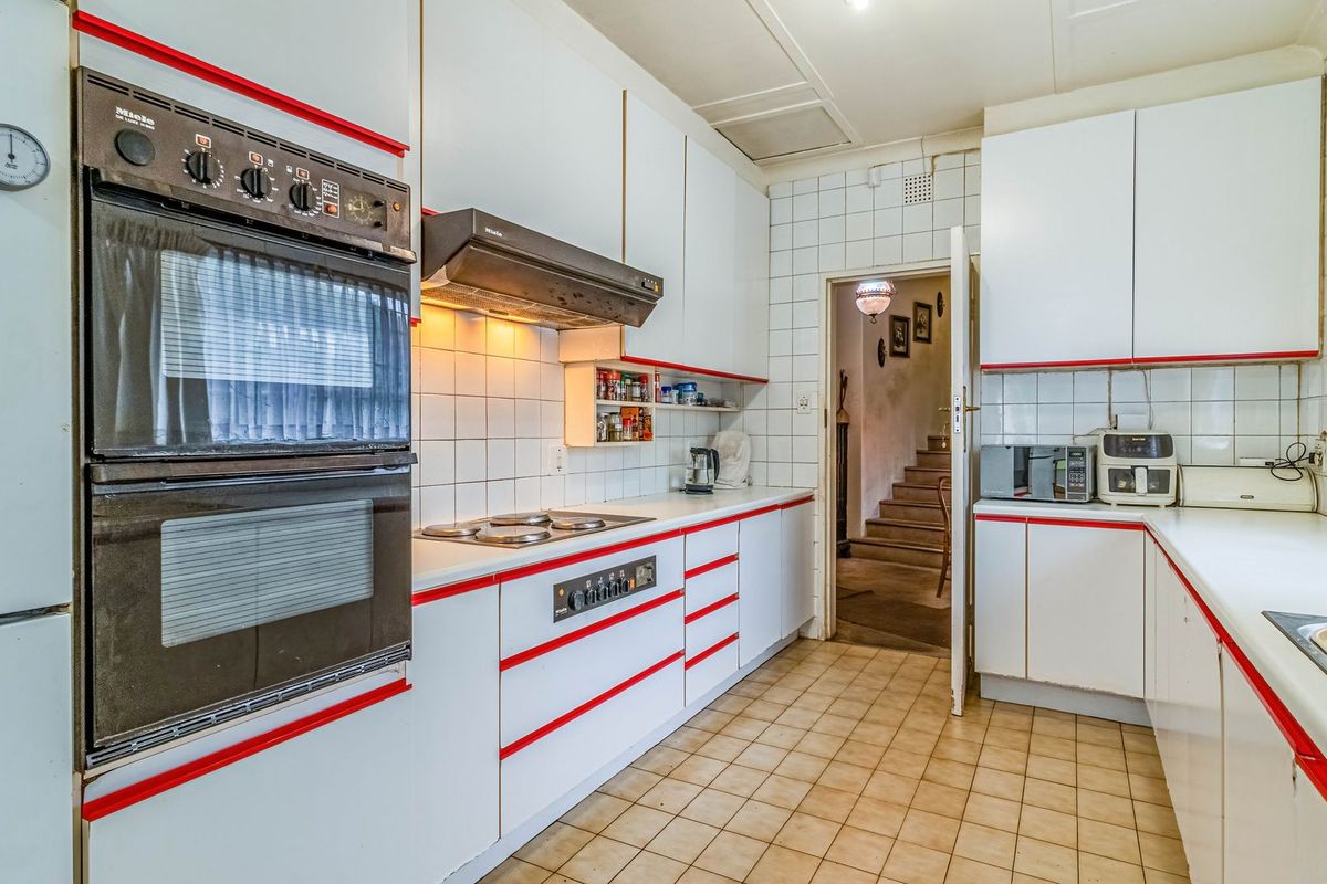 Harcourts Non-Distressed, Auction Platform: - Photo 2