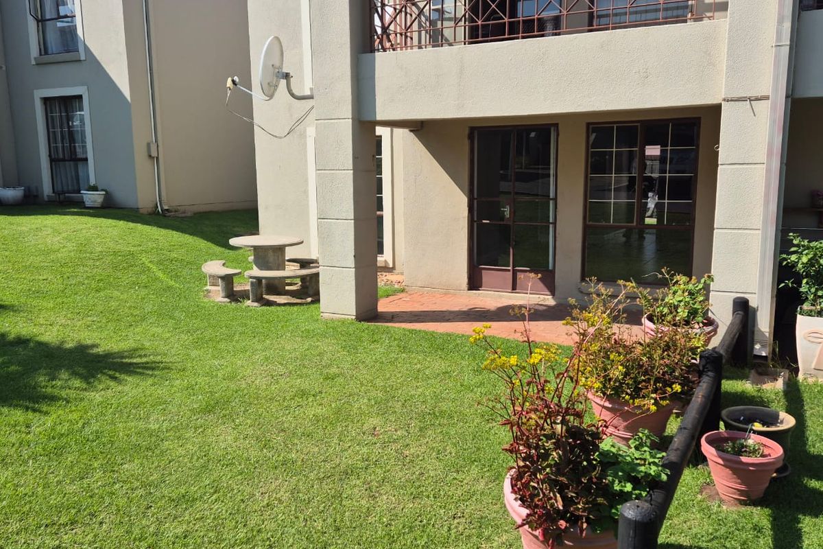 Ideal for All Ages – Effortless Ground Floor Living - Photo 2