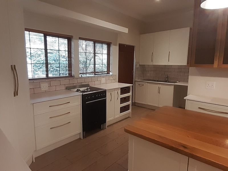 Sassy, Secure - Photo 4