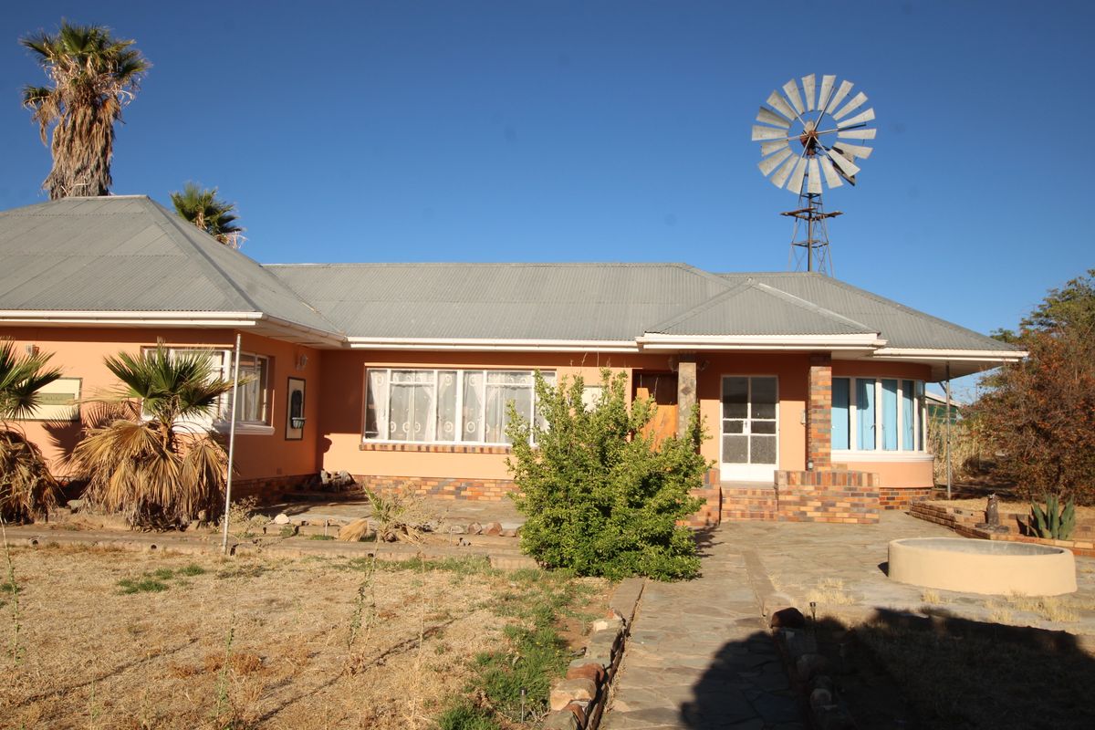 One of a Kind Opportunity in Fraserburg - Photo 2
