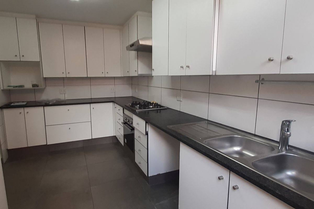 Modern, Secure Living - Photo 5