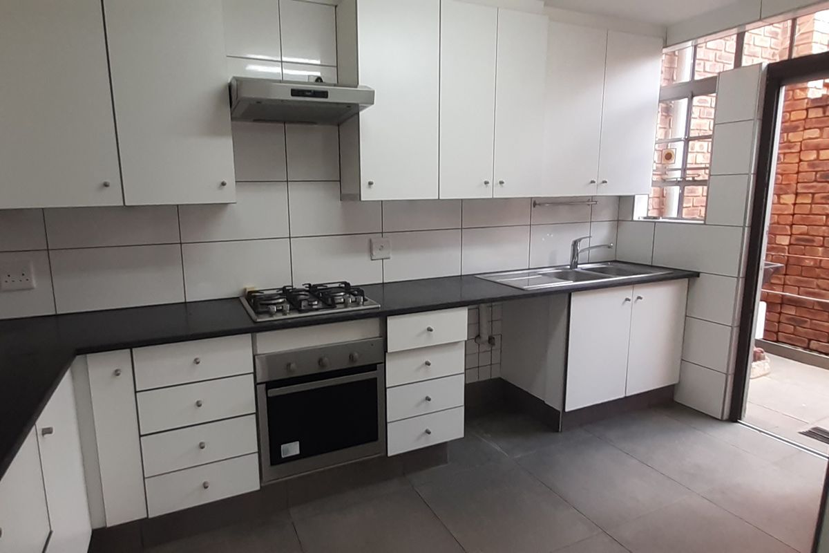 Modern, Secure Living - Photo 4