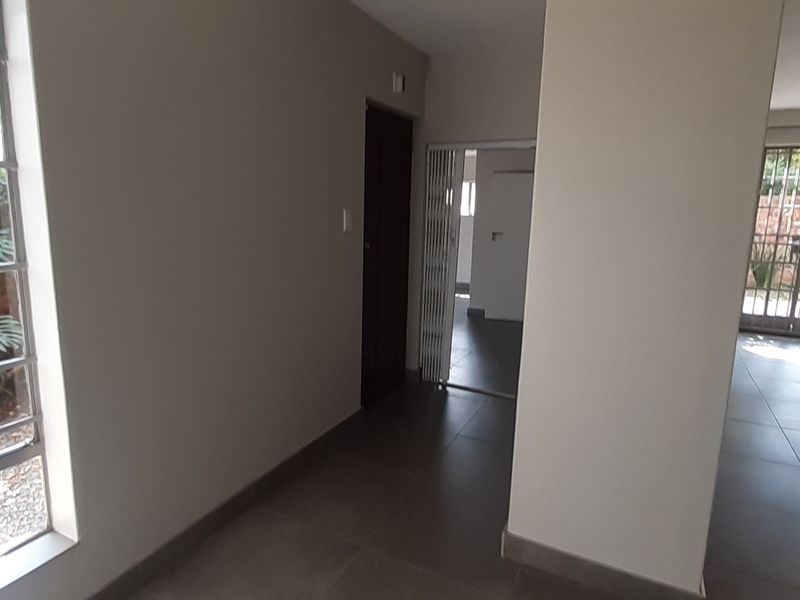 Modern, Secure Living - Photo 8