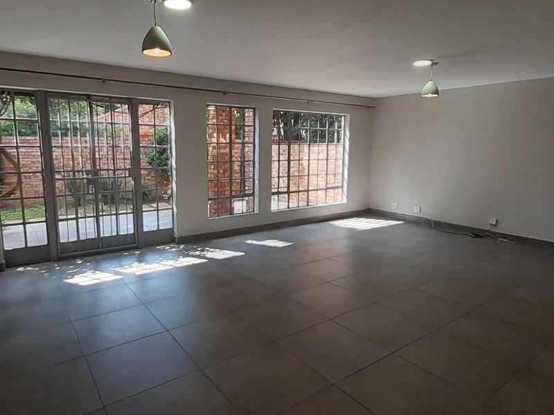 Modern, Secure Living - Photo 6