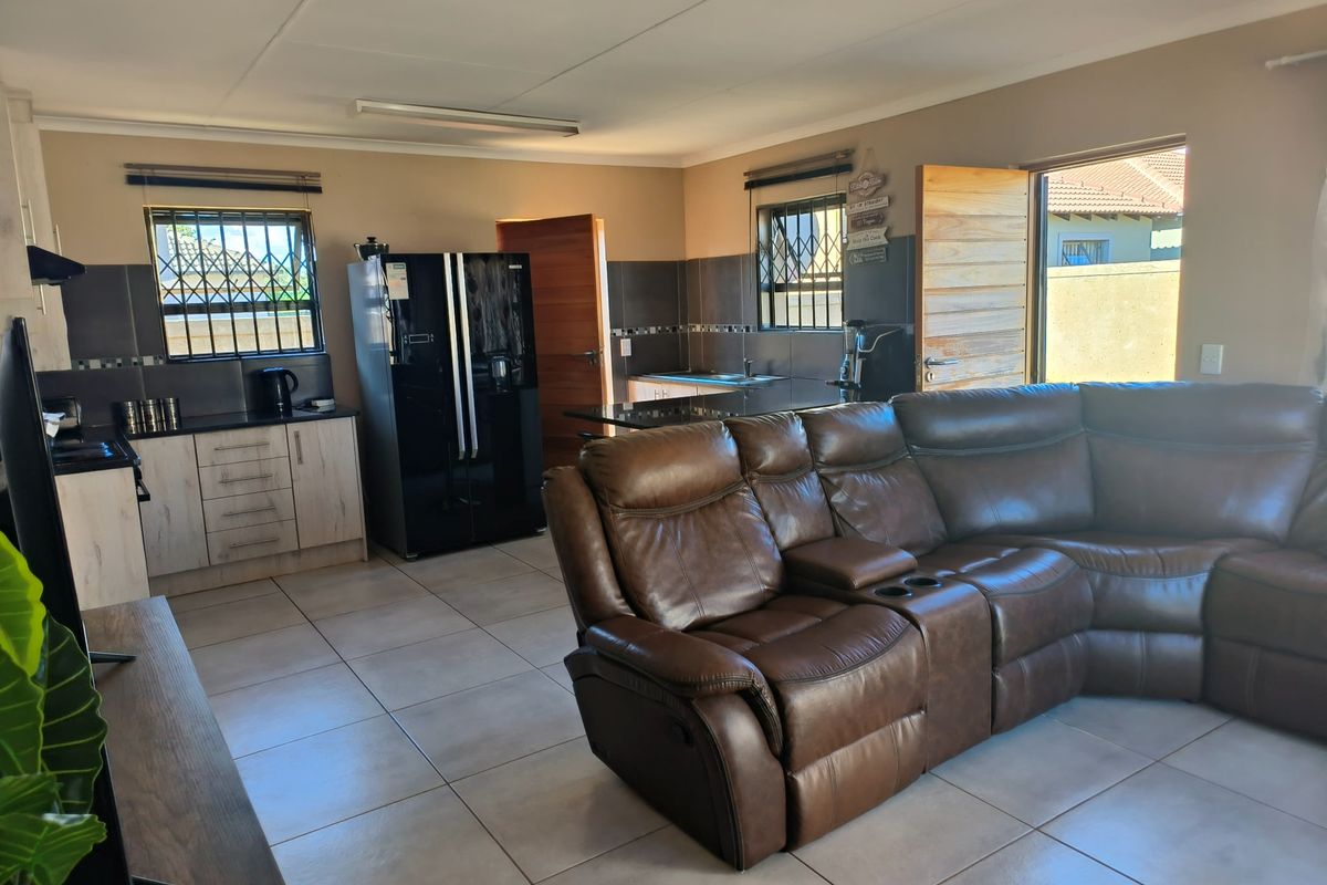 Three Bedroom Specious and Functional Perfect Family Home For Sale in Ellaton - Photo 2