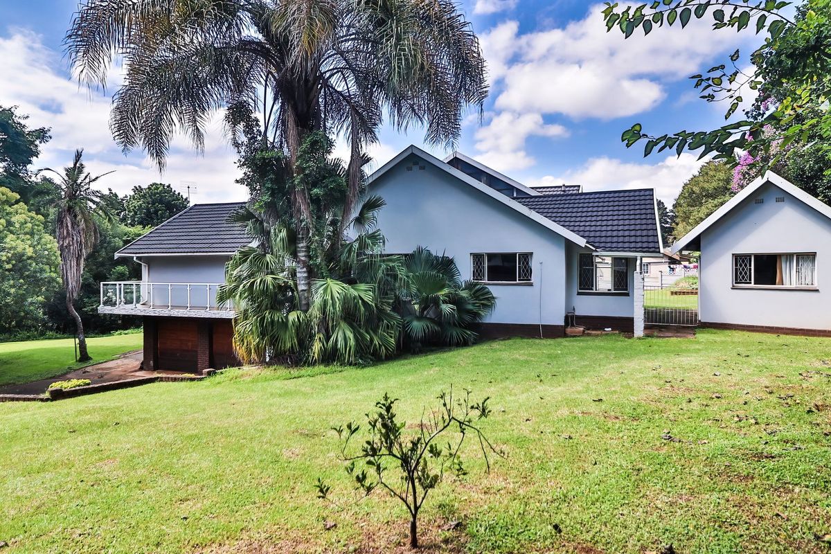 Spacious Family Home in Prime Athlone - Photo 2