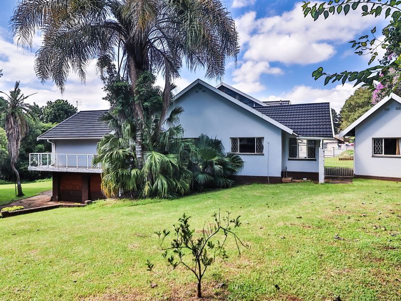 Spacious Family Home in Prime Athlone - Photo 2