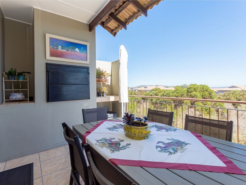 Walk to the Clubhouse, Come Home to Comfort, Views, Security and Convenience - Photo 4