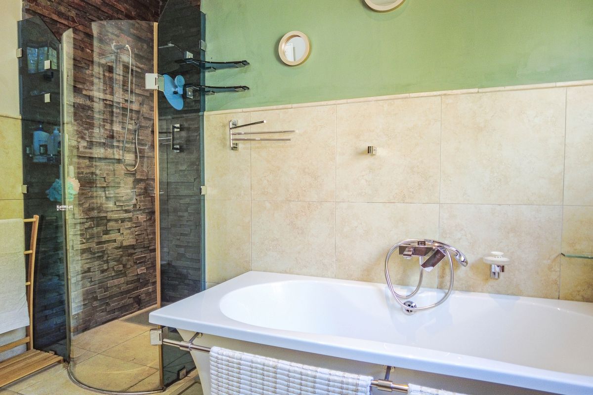 Beautiful family home n Sable Hills for sale - Photo 4
