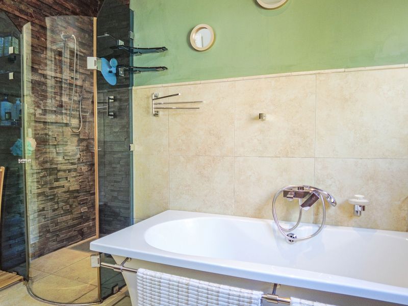 Beautiful family home n Sable Hills for sale - Photo 4