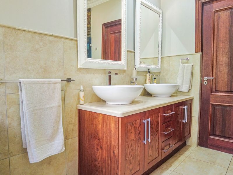 Beautiful family home n Sable Hills for sale - Photo 3