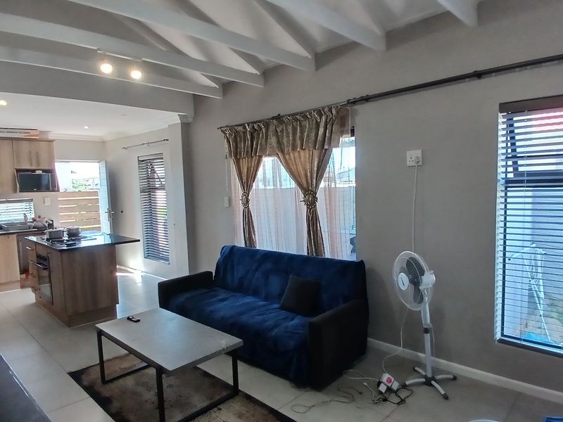 HOME TO LET IN FAIRVIEW - Photo 5