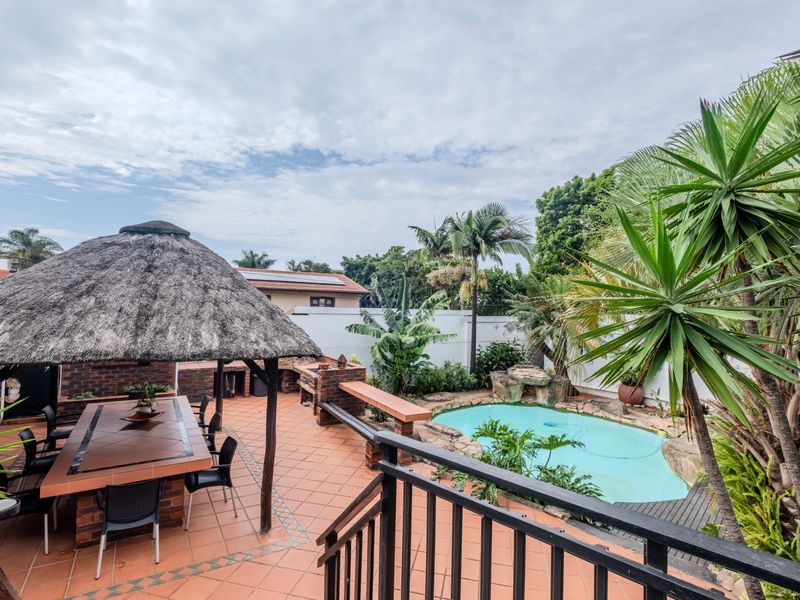 Luxury Living Designed for Large Families in the Heart of Durban North - Photo 4