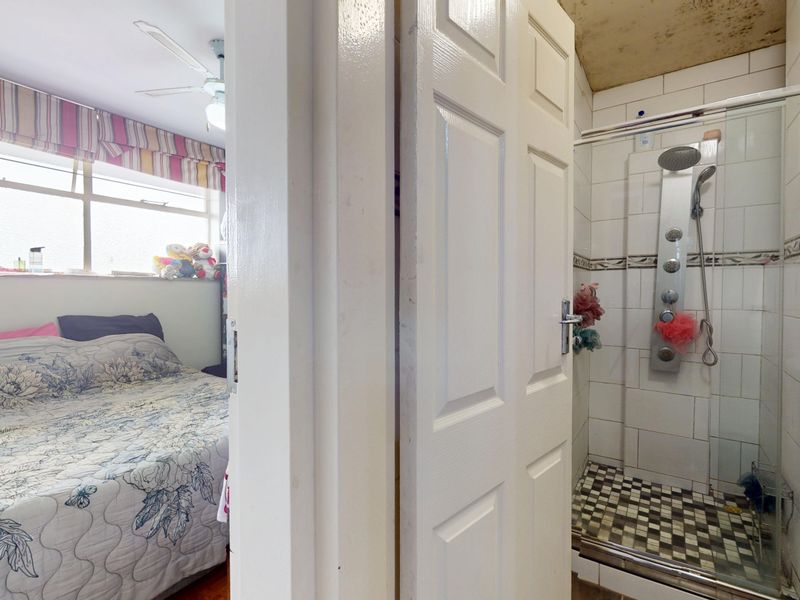 2 Bedroom Apartment for Sale in Denlee – Pool, Secure Complex & Great Location - Photo 10