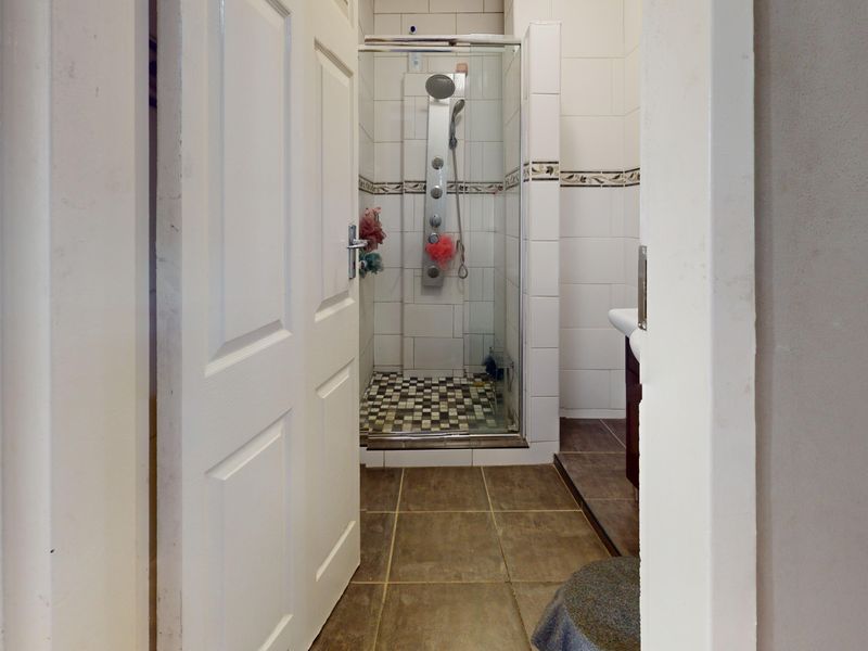 2 Bedroom Apartment for Sale in Denlee – Pool, Secure Complex & Great Location - Photo 9