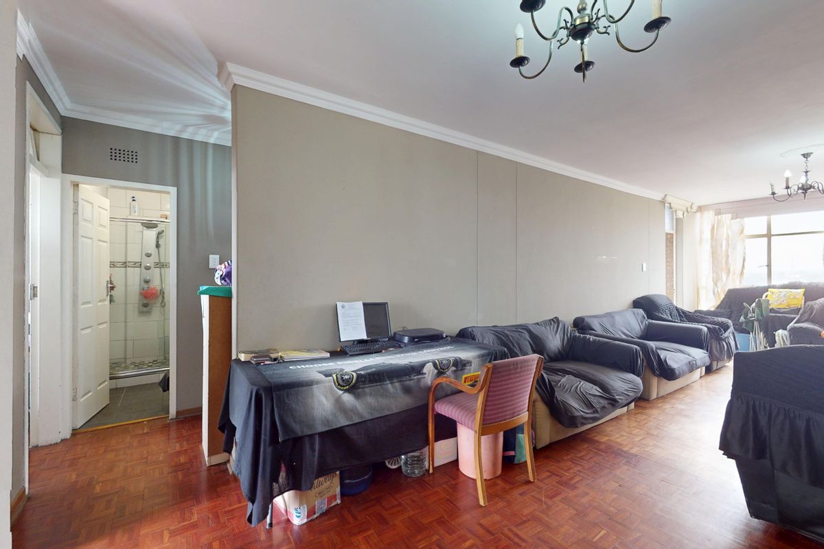 2 Bedroom Apartment for Sale in Denlee – Pool, Secure Complex & Great Location - Photo 3