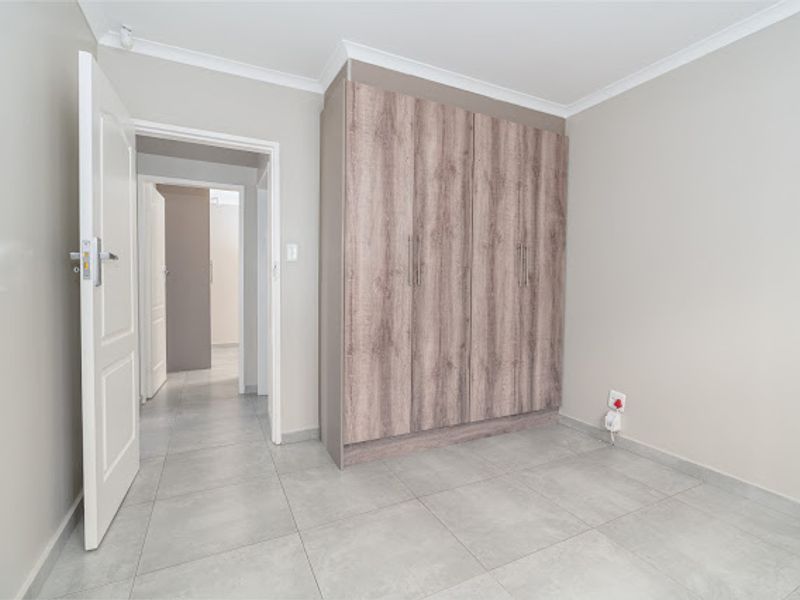 Modern beautiful home for sale in Silkaatzkop - Photo 9