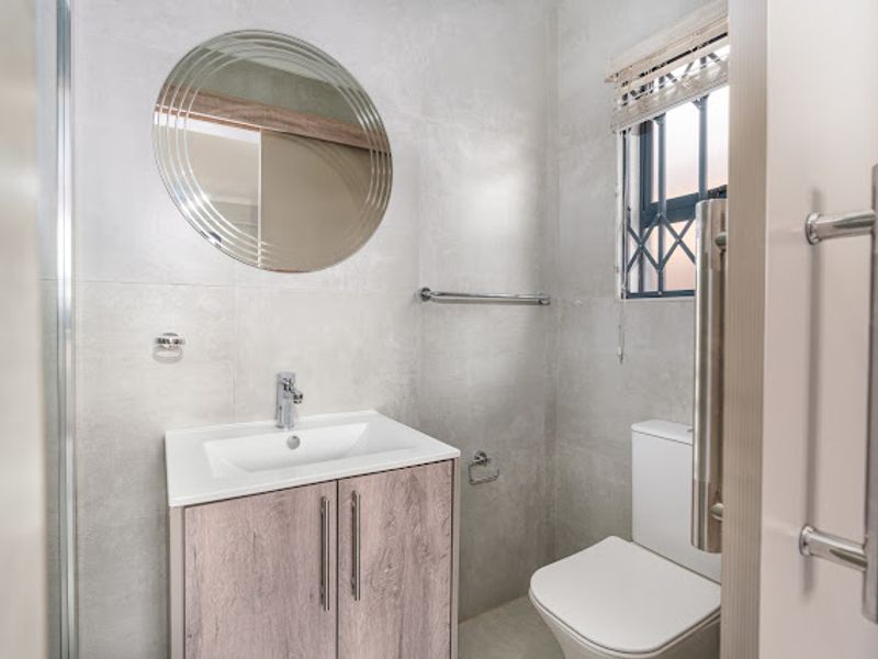 Modern beautiful home for sale in Silkaatzkop - Photo 8