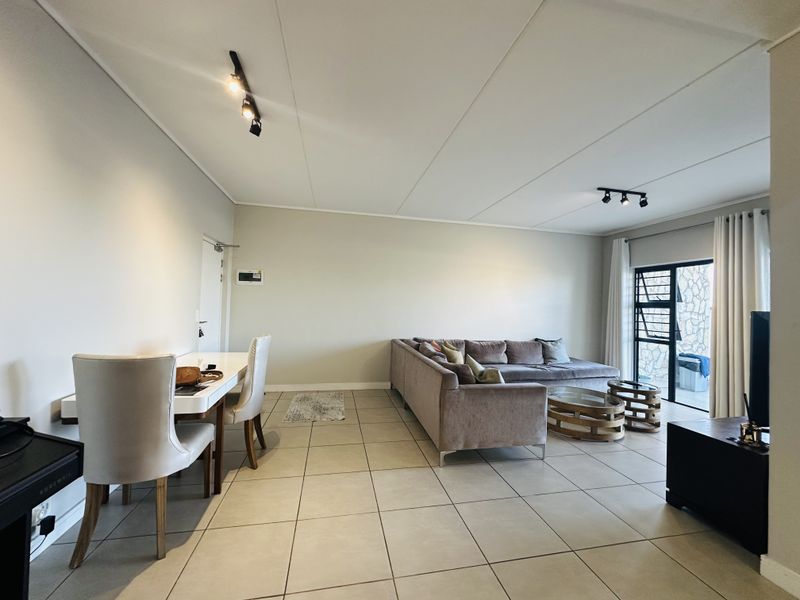 Stylish Ground-Floor Apartment in Fynbos Lifestyle Estate - Photo 5