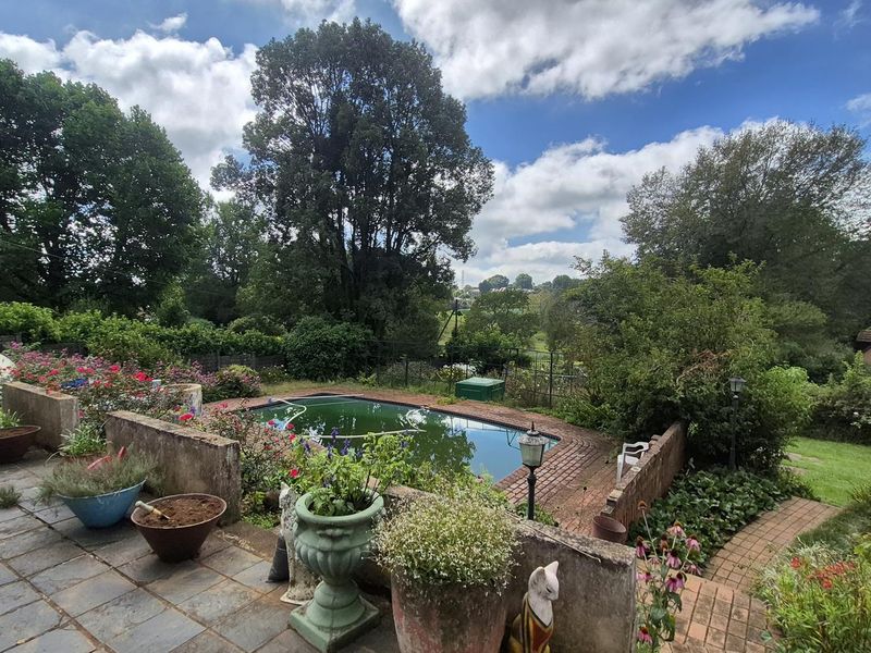 0PPORTUNITY AWAITS - Photo 2