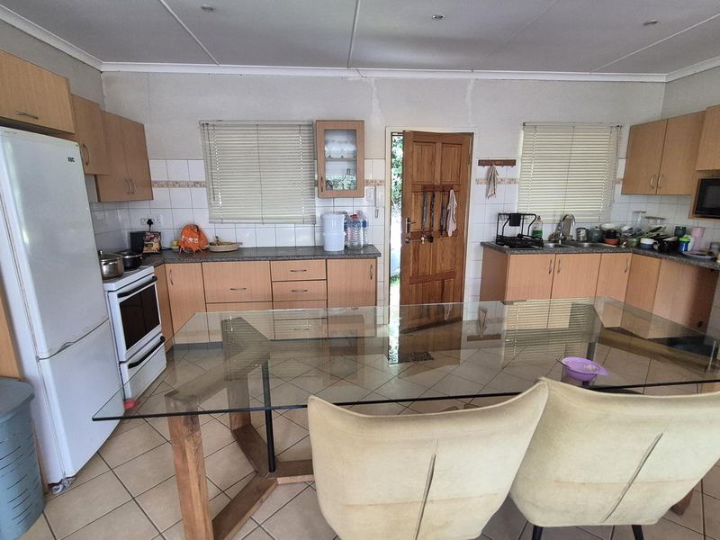 0PPORTUNITY AWAITS - Photo 9