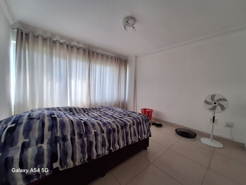 Beachfront Shareblock Apartment in Rocca Marina - Photo 9