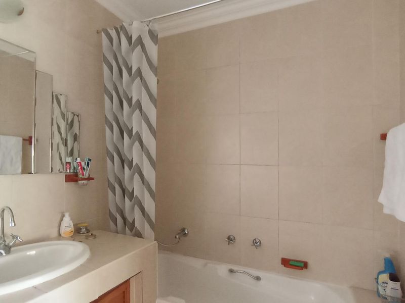 Spacious 2-Bedroom Apartment for Sale – Bank Assisted Sale | Excellent Value per m2 - Photo 4