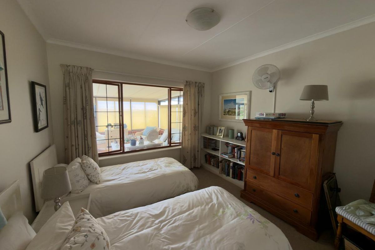 Sole Mandate - Stunning Amber RIdge Property - Photo 4