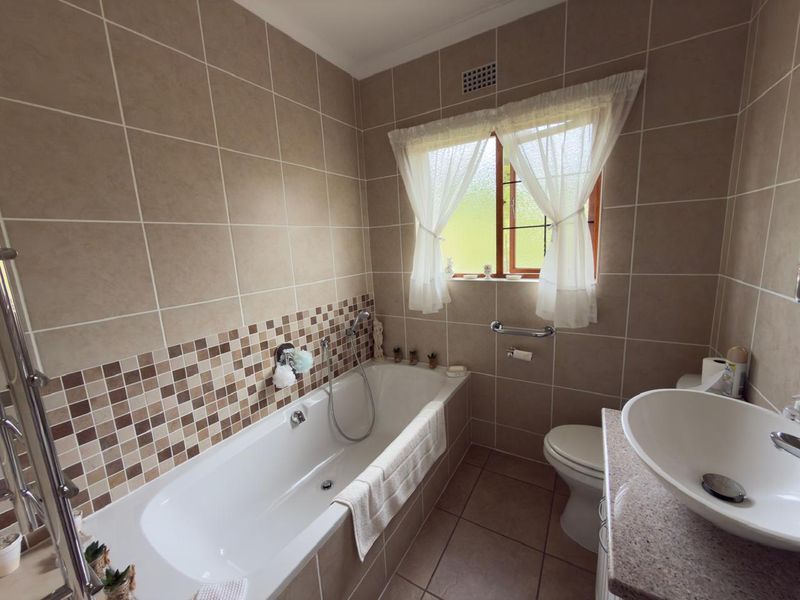 Sole Mandate - Stunning Amber RIdge Property - Photo 6