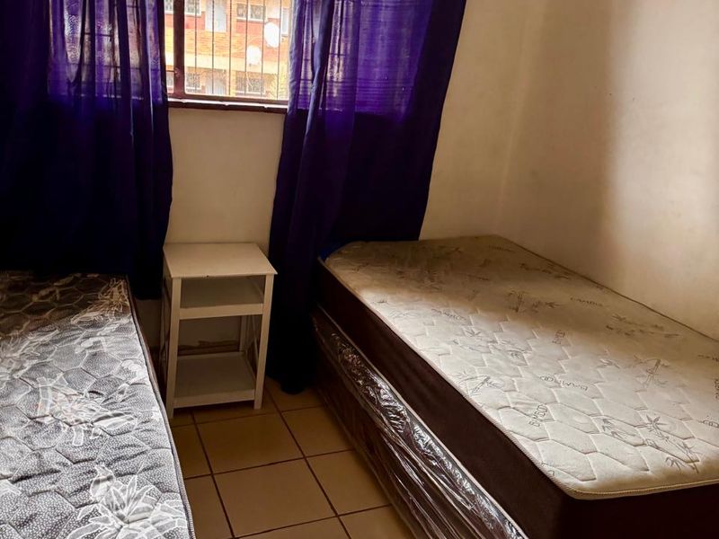 2 Bedroom Flat to Let in Scottsville - Photo 10