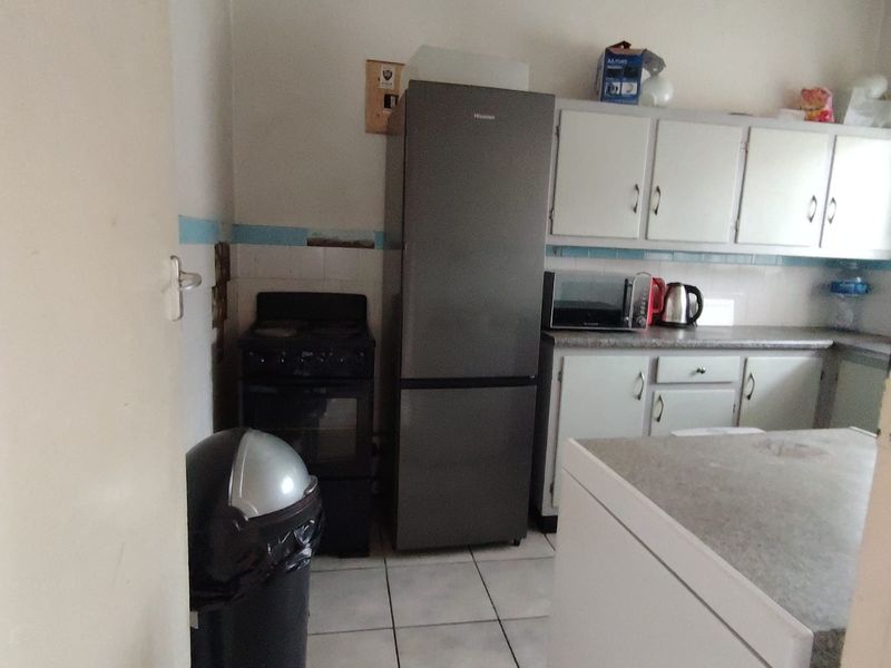 2 Bedroom Flat to Let in Scottsville - Photo 7