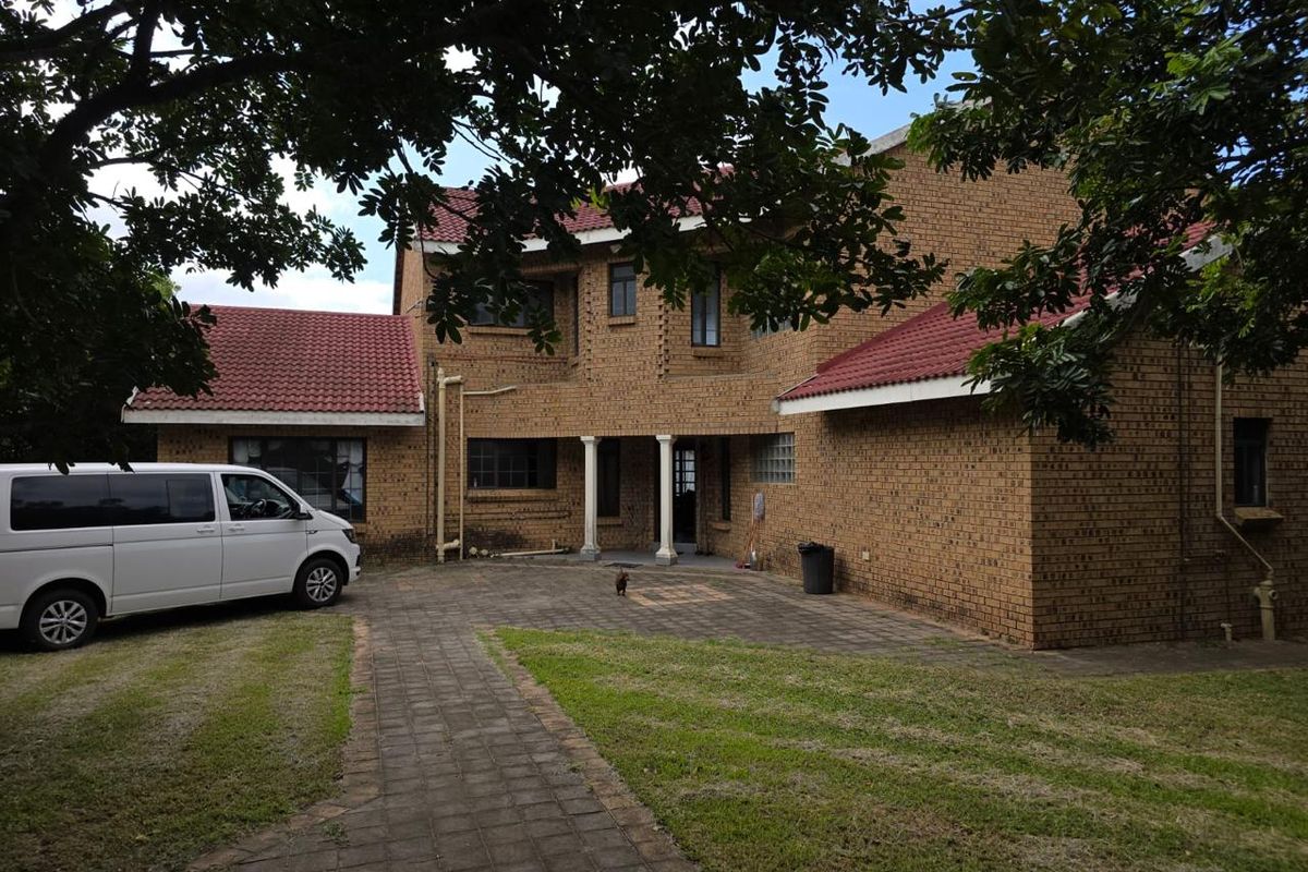 Stunning Tugela Mouth Property for sale with sea views - Photo 4