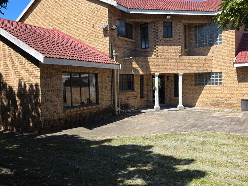 Stunning Tugela Mouth Property for sale with sea views - Photo 3