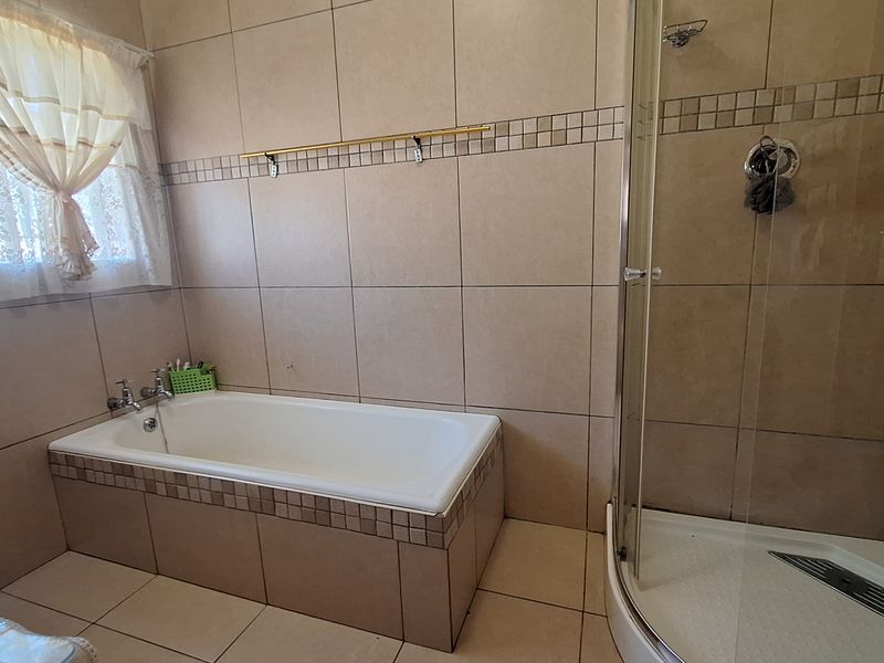 Neat house for sale - Photo 8