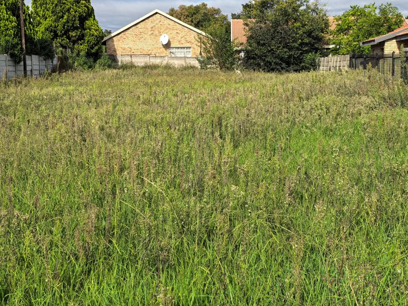 Prime 1070m2 vacant stand for sale in Parys - Photo 3