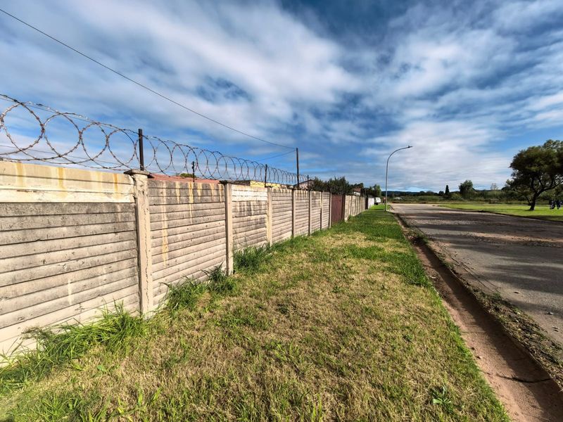 Prime 1070m2 vacant stand for sale in Parys - Photo 9