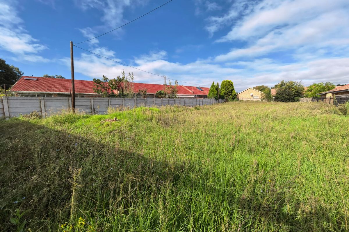 Prime 1070m2 vacant stand for sale in Parys - Photo 2