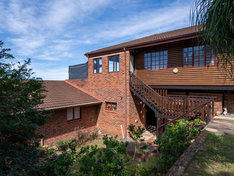 Versatile two-residence property in Scottburgh Central. - Photo 6