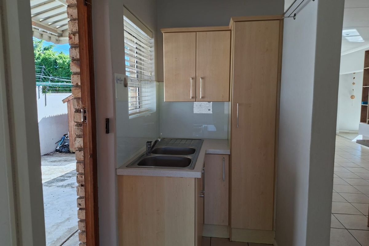 Lovely modern 3-bedroom home - Photo 4