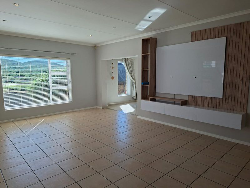 Lovely modern 3-bedroom home - Photo 9