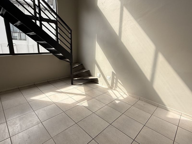 Sophisticated City Living Starts Here - Photo 7