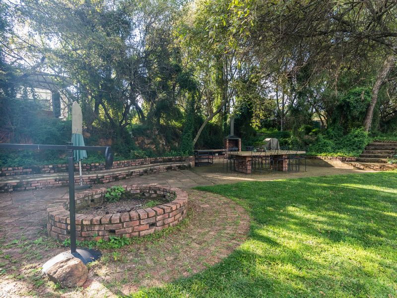 Very Secure Large Family Compound, Off The Grid Setup - Photo 2