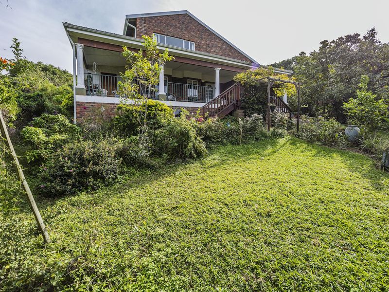 Lovely Family or retirement home in Cintsa East - Photo 1