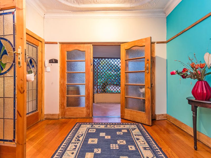 Charming 3-bedroom Home -  perfect for family living and entertaining! - Photo 6